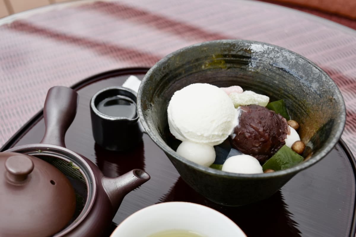 Motomachi Terrace, A Japanese Tea Café where you can savor Japanese tea and local island ingredients, with both indoor and open-air seating available, tokyo, izu islands, izu oshima, japan, Motomachi Anmitsu, Japanese sweats, traditional Japanese desserts